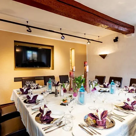 מלון Ringhotel Jaegerhof 3*
