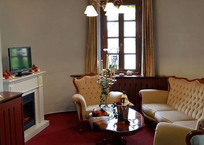 Ringhotel Jaegerhof ホテル